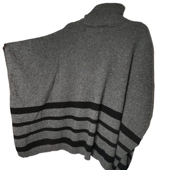 Tahari Cowl Neck Poncho Sweater 70% Wool 30% Yak Blend Grey Black Stripe Size S - Picture 6 of 10
